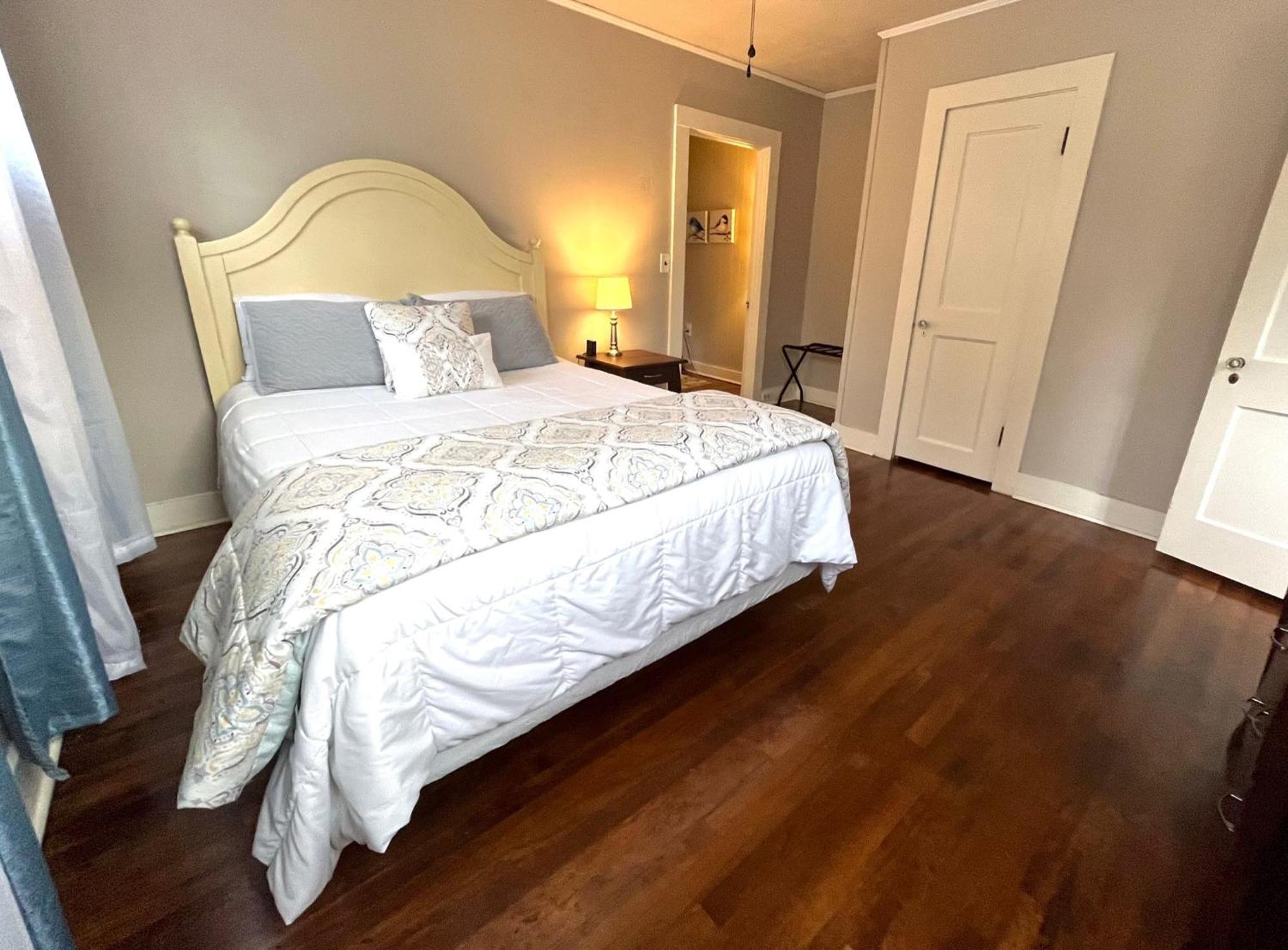 King Bed Family Friendly Cottage - Walk To Zoo & Waterpark - Near Downtown & Midtown Hattiesburg Esterno foto