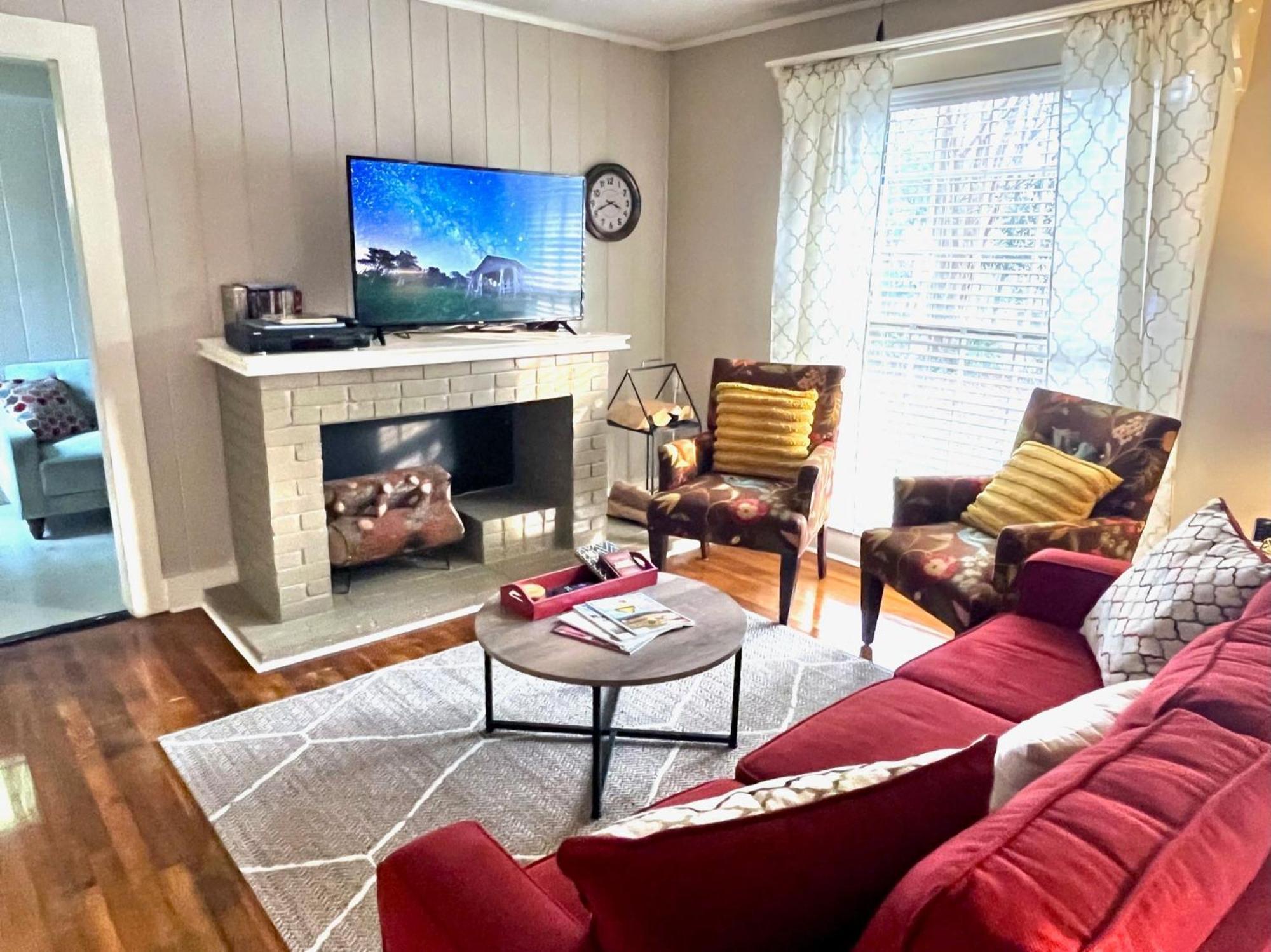 King Bed Family Friendly Cottage - Walk To Zoo & Waterpark - Near Downtown & Midtown Hattiesburg Esterno foto